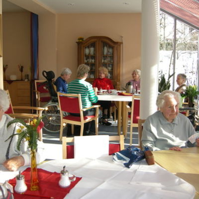 Bild vergrößern: Caféteria im Seniorenzentrum